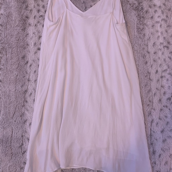 Flowy White Wilfred Dress - Picture 6 of 6